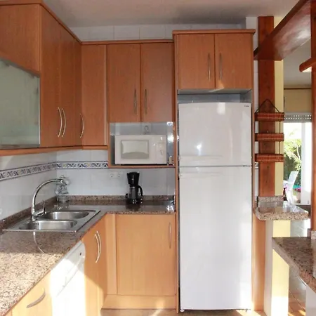 Jordi - Con Jardin, Piscina Privada Y Barbacoa En - Deltavacaciones