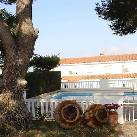 Jordi - Con Jardin, Piscina Privada Y Barbacoa En - Deltavacaciones